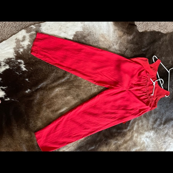 Slacks and blouse . - Picture 4 of 9